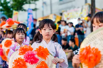 8月