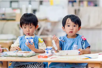 12：00～　昼食