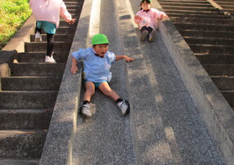 年少　こばと組 初めての公園に